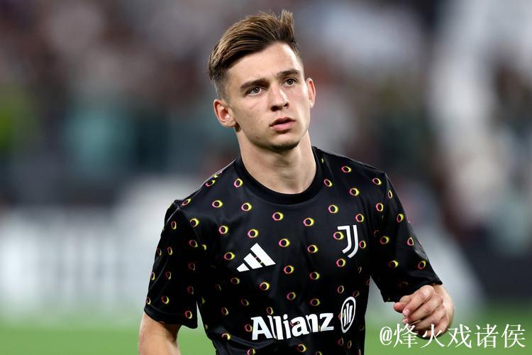 葡萄牙媒体:尤文未正式报价小孔塞桑,球员已拒绝埃弗顿邀请 葡萄牙媒体:尤文未正式报价小孔塞桑,球员已拒绝埃弗顿邀请